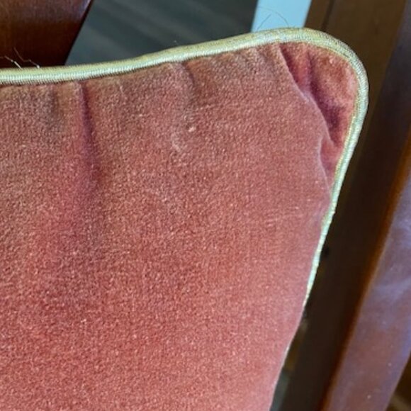 Vintage WINE VELVET PILLOW w GOLD EDGE * GREEN Embroidered TREE * GOLD "Peace" - Picture 5 of 7